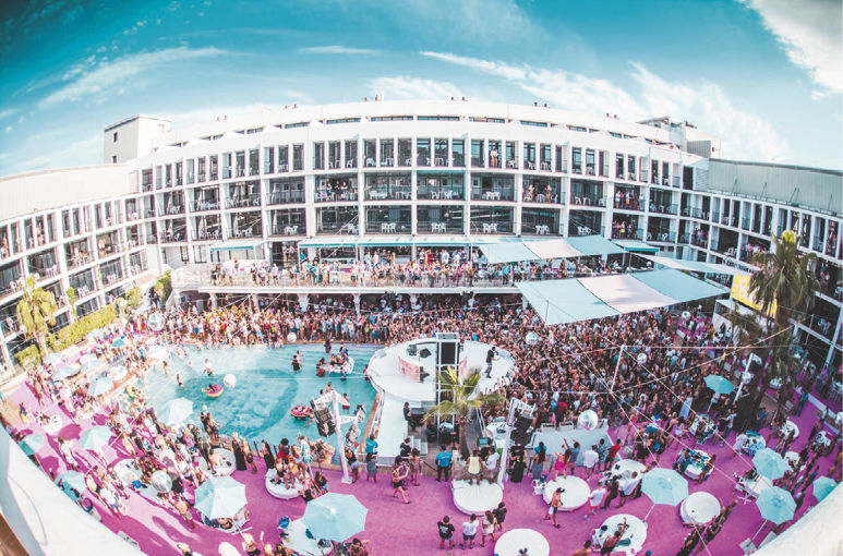 Pool Party At Ibiza Rocks Ibiza Bruist